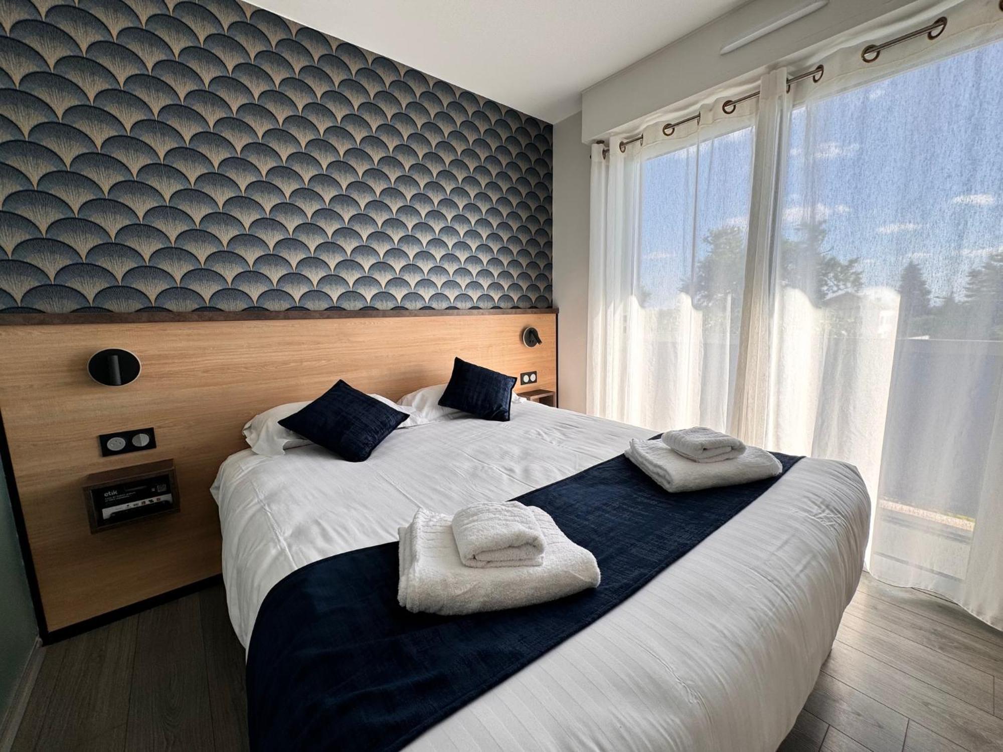 Logis Hotels Gnac E Pause Saint-Lon-Les-Mines Екстер'єр фото